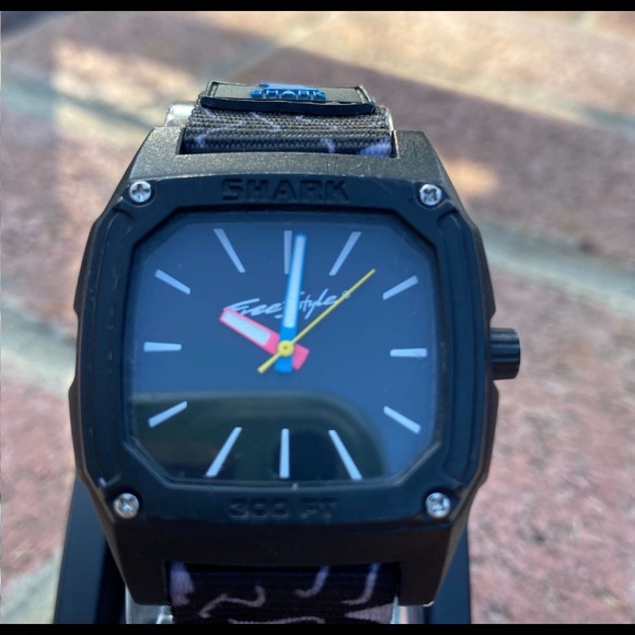 Shark Classic Clip Analog Maliblu Watch or Shark Classic Clip Analog New Wave - Picture 6 of 7